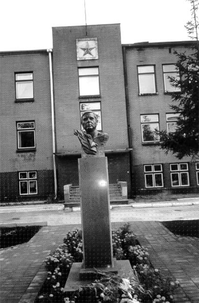 ��������